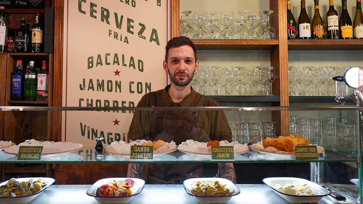 Près d’un siècle de passion et de saveurs : le mythique bar de Saragosse qui a créé le jamón con chorreras