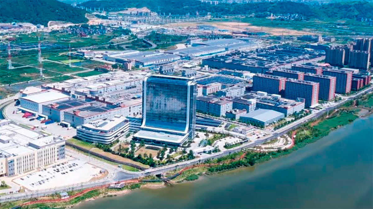 Les premiers salariés de la gigafactory de Figueruelas iront se former en Chine
