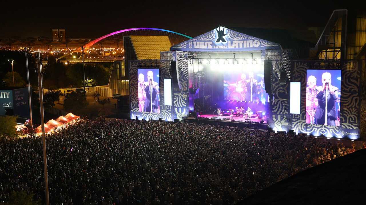 Saragosse s’abandonne au Vive Latino lors d’une première journée riche en bonne musique et chemises « hawaïennes »