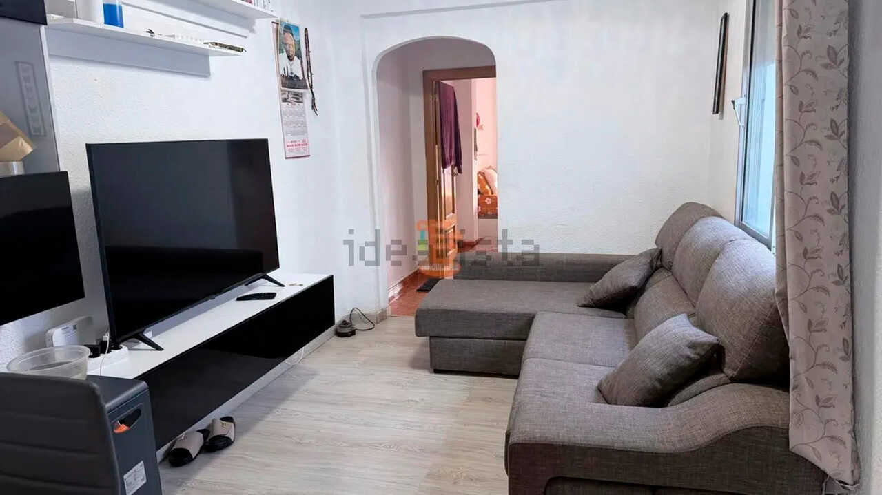 Trois chambres et une terrasse pour 134 000 euros : cet appartement à vendre à Torrero