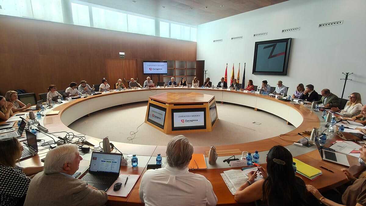 Chueca aborde l’année électorale et compte sur le maintien du soutien de Vox au budget de Saragosse
