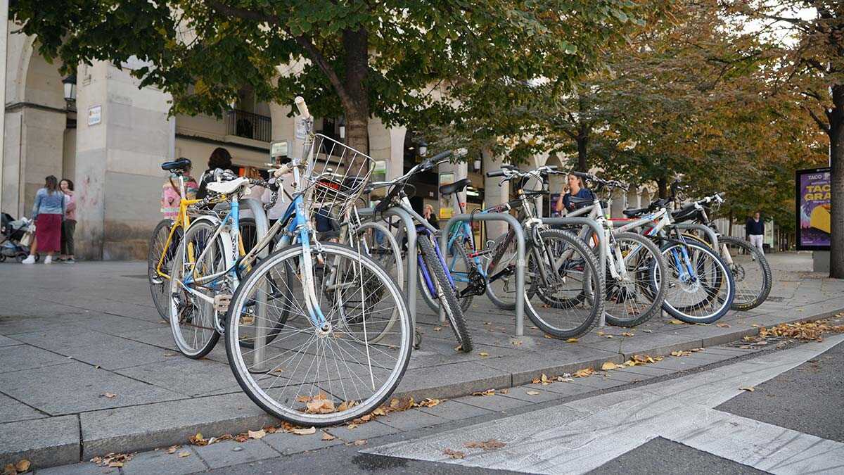 Estas son las nuevas normas para ciclistas y conductores que entran en vigor en octubre en Aragón