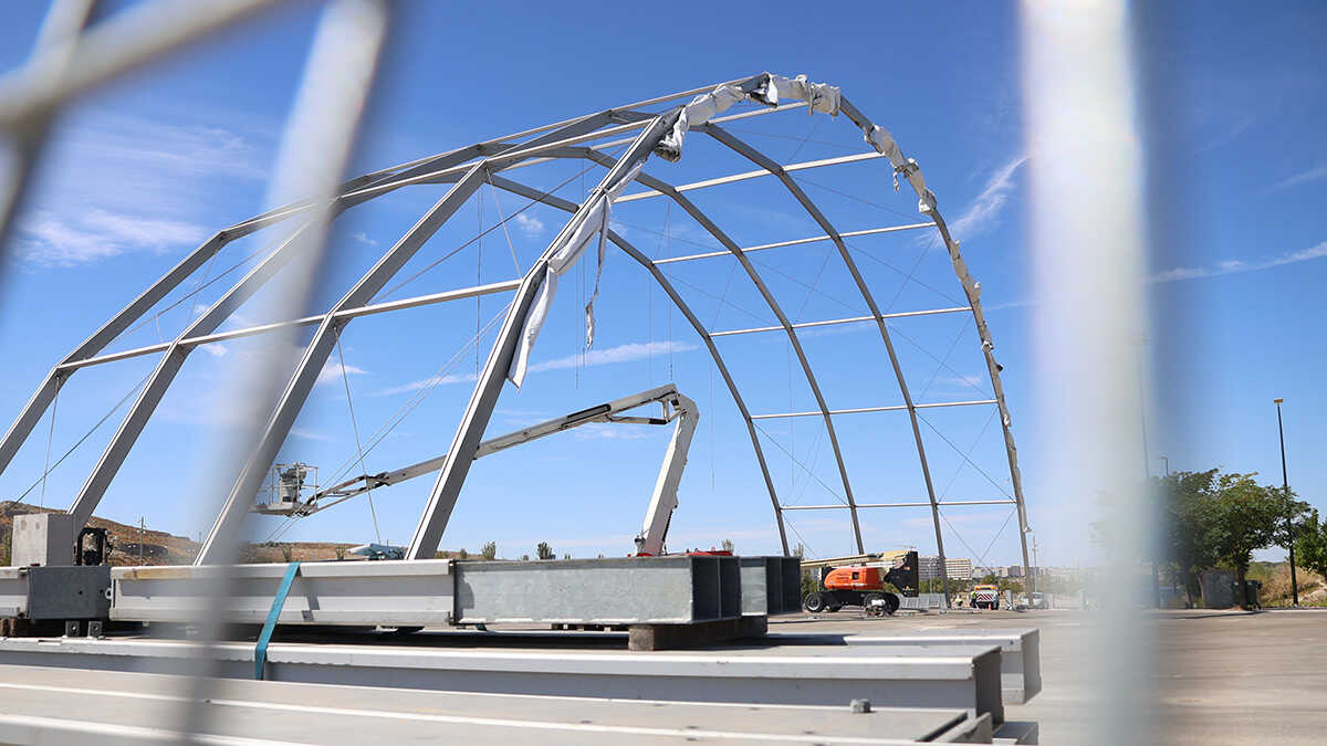 Le montage d’Espacio Zity commence à Valdespartera : les Fêtes du Pilar 2026 prennent forme