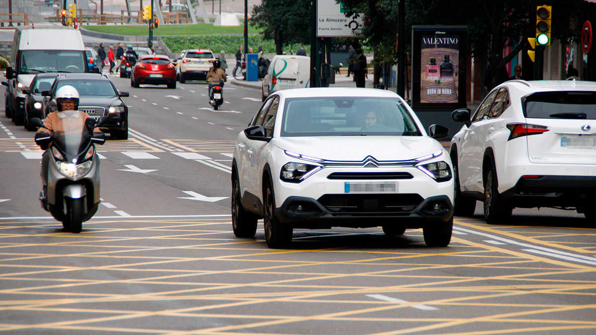 Comment circuler dans un rond-point en Aragon : la DGT clarifie l’erreur commise par de nombreux conducteurs
