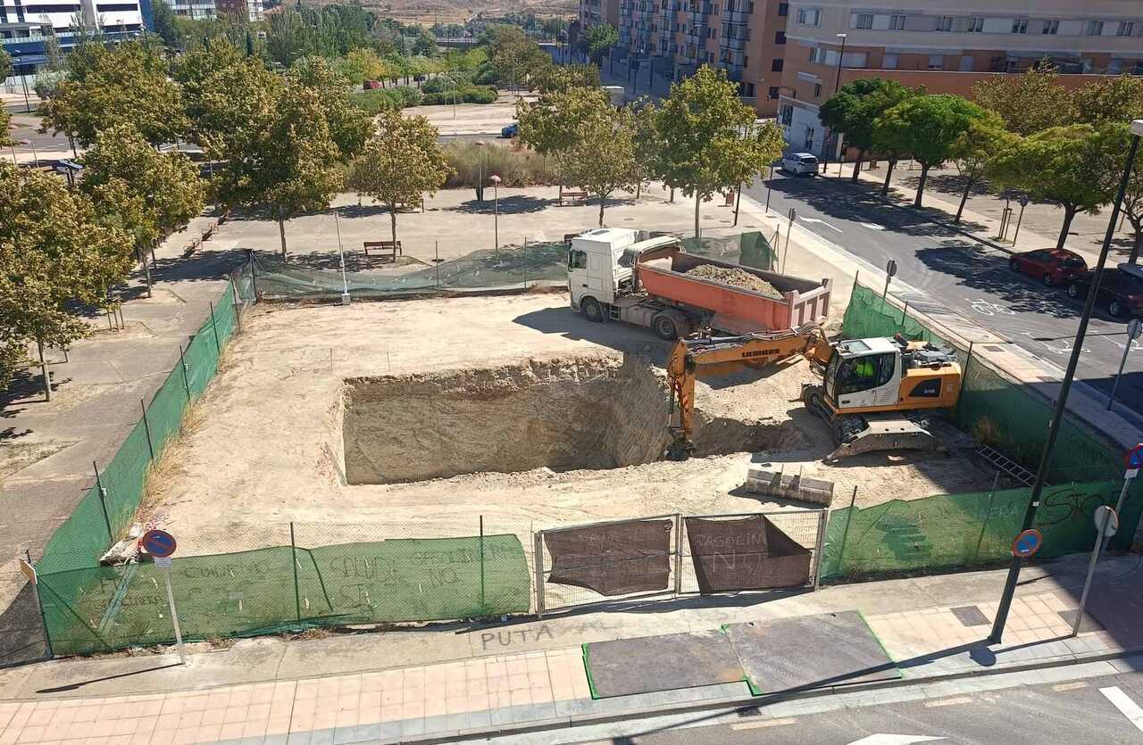 Les habitants de Valdespartera redescendent dans la rue mardi contre les stations-service : « Nous n’en voulons pas à 15 mètres de chez nous »