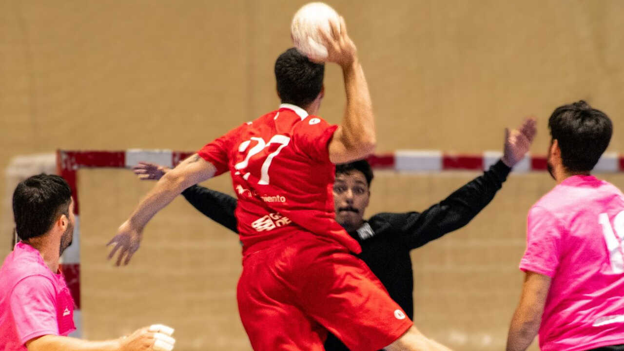 Le handball aragonais repart à l’assaut : le Bada Huesca et le Contazara Zaragoza lancent la saison