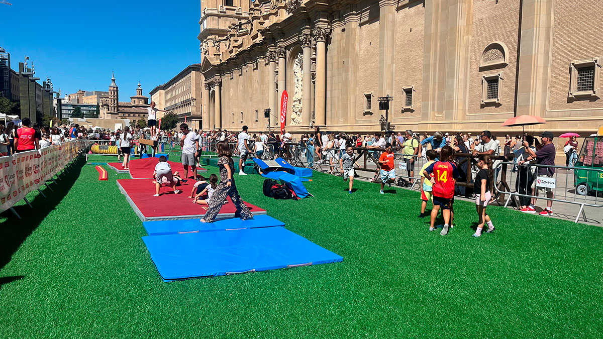 Des échecs à l’haltérophilie : la place du Pilar se remplit de sport ce samedi avec des activités pour tous les âges