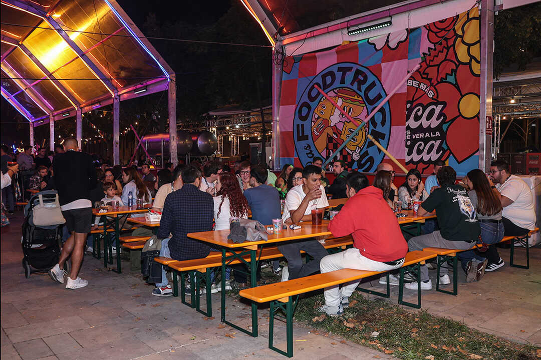 Tout ce que vous pourrez manger sans gluten dans les food trucks des Fêtes du Pilar 2026 : burgers, arepas, bravas et plus encore