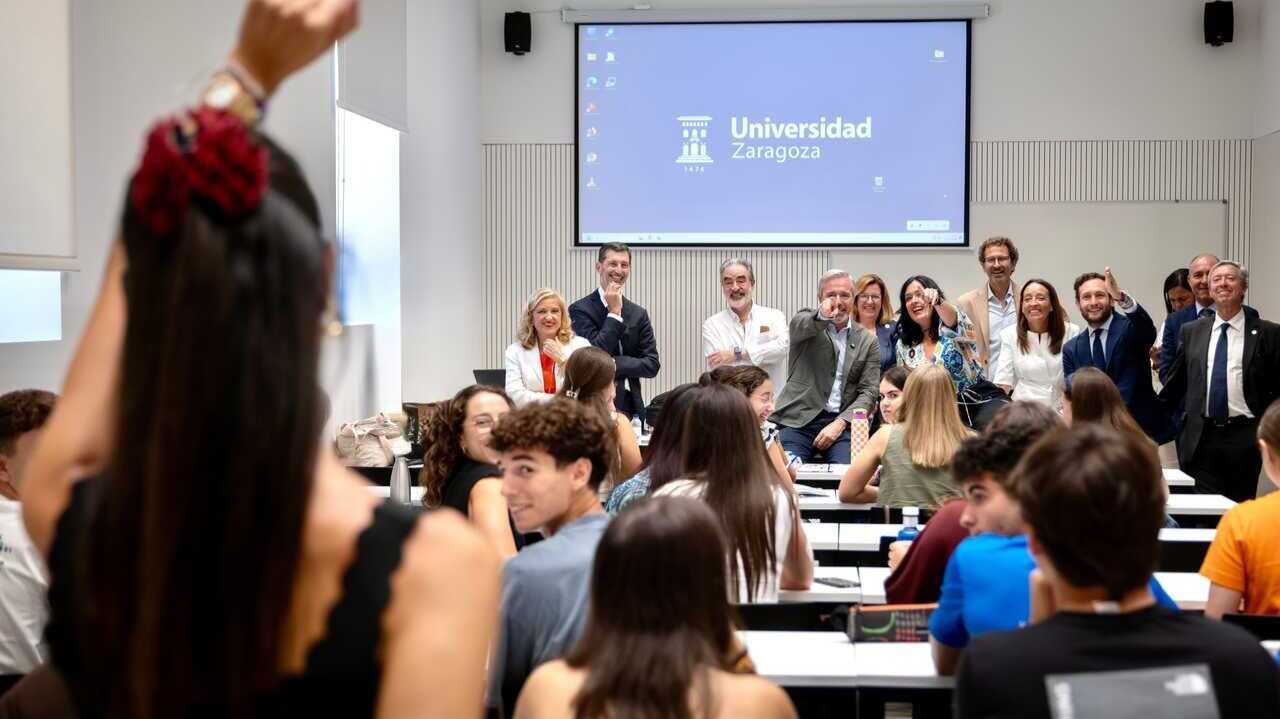 Huesca inaugure sa nouvelle faculté de médecine pour les six années du cursus