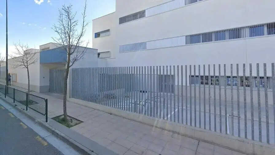 Las familias del Valdespartera III denuncian la «precariedad» de las aulas prefabricadas por falta de equipamiento