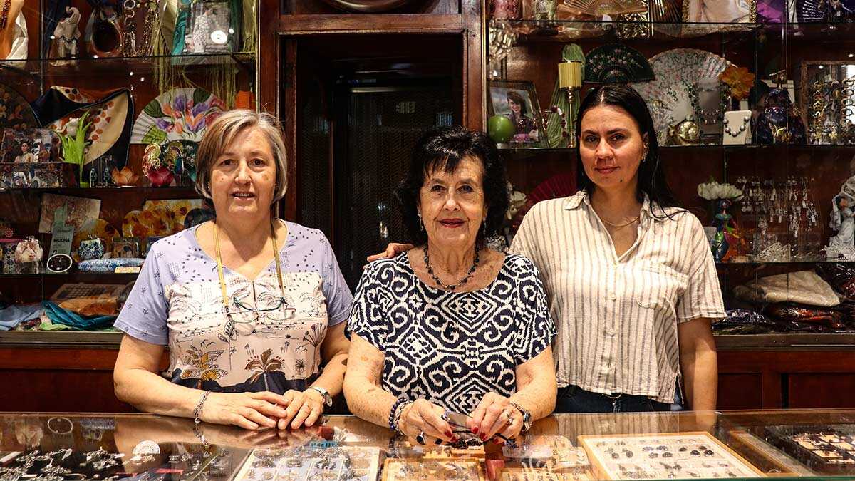 La boutique de la rue Alfonso I de Saragosse qui compte plus de 150 ans d’histoire : « Petite, je disais que je voulais être vendeuse »