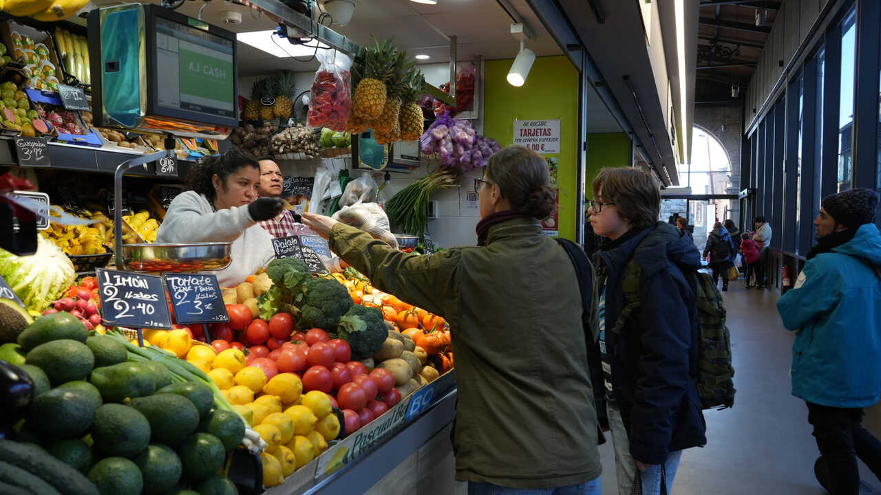 El écart salarial avec l’Espagne : l’Aragon gagne en moyenne 137 euros de moins par mois