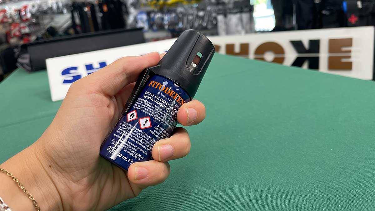 La demande de sprays de défense bondit de 127 % à Saragosse : que dit la loi sur leur achat