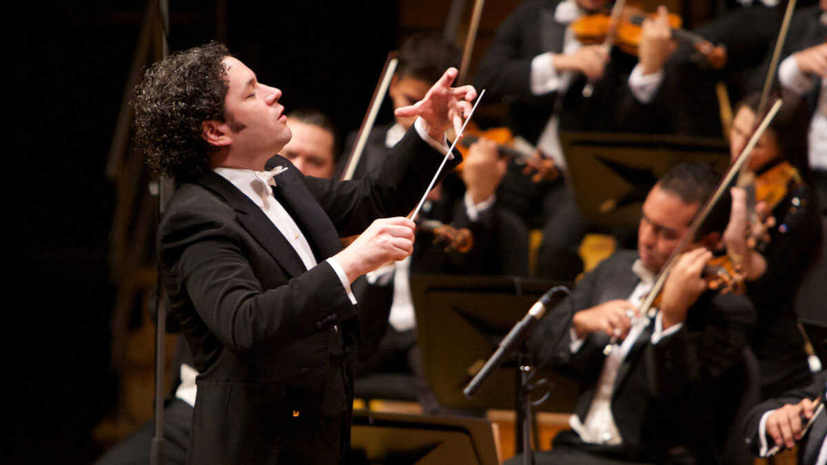 Le concert de Gustavo Dudamel et de l’Orchestre national des jeunes du Venezuela à Saragosse a une nouvelle date