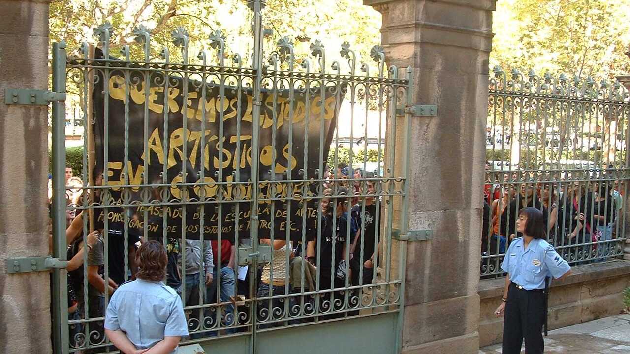 Il y a 20 ans en Aragon : plus de 60 jeunes protestaient contre le déménagement de l’École des arts à Saragosse