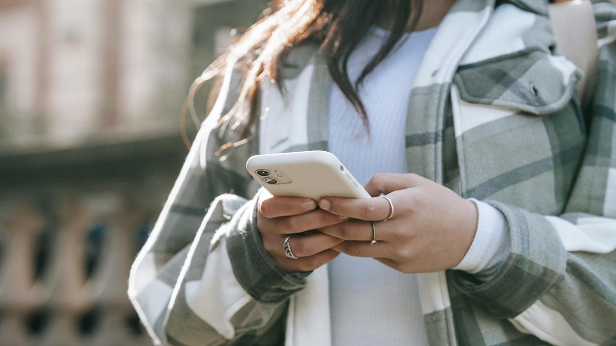 Près de la moitié des élèves de 5e et 6e du primaire en Aragon ont déjà leur propre portable : l’âge moyen est de 11 ans