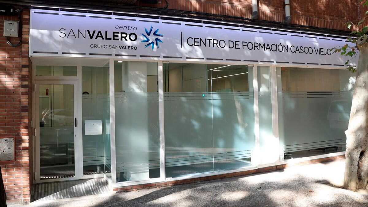 De la coiffure à la mécanique : les formations du nouveau Centre San Valero dans le Casco Viejo