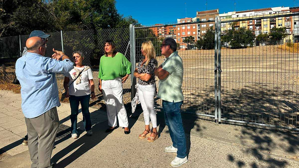 Polémique autour des anciens terrains d’Alumalsa : le PSOE et le PP s’affrontent sur les futurs logements
