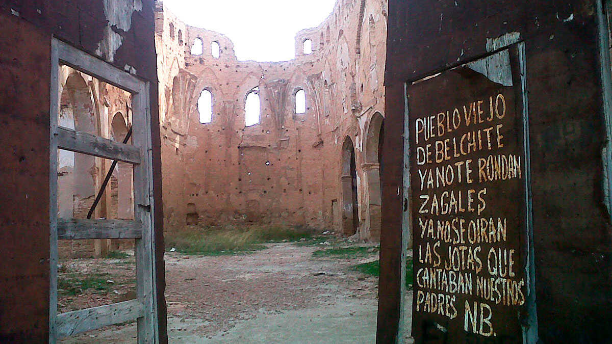 Backrooms sort de l’écran et arrive au Pueblo Viejo de Belchite ce samedi