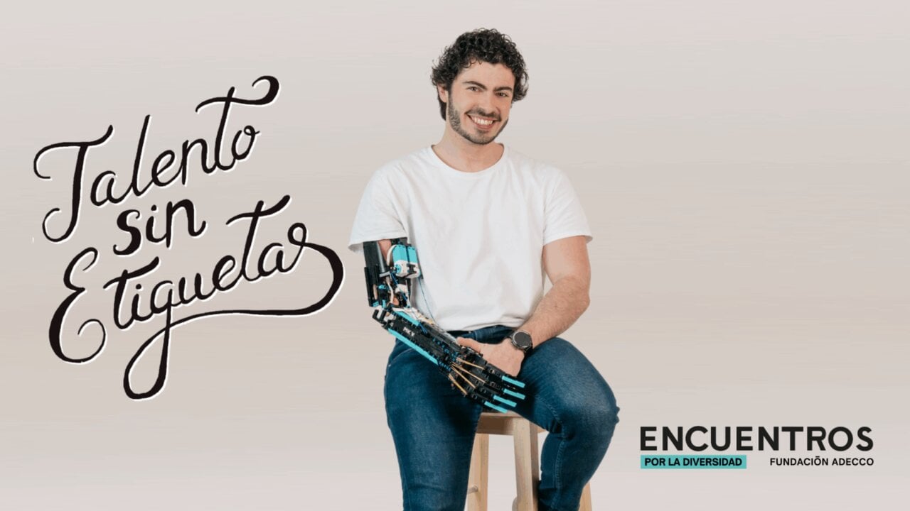 De la construction d’une prothèse en LEGO à l’inspiration des jeunes : « Hand Solo » partage son expérience avec les élèves de l’IES Miralbueno