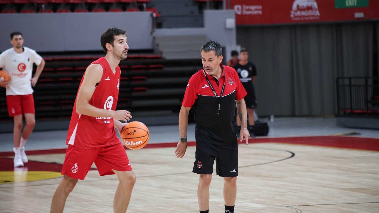García de Vitoria avant le début de l’ACB : « L’évolution de l’équipe dépendra de la manière dont nous assumerons ce qui nous arrivera »