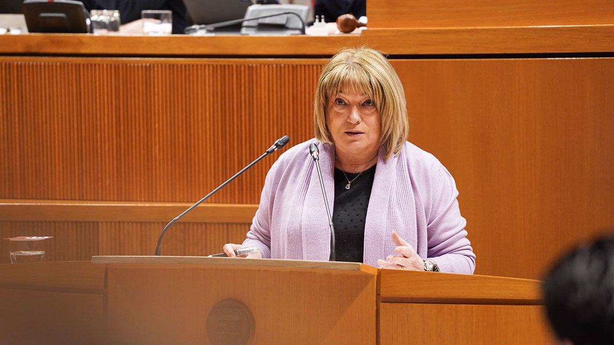L’ancienne conseillère à l’Éducation, Tomasa Hernández, quitte son mandat de députée régionale