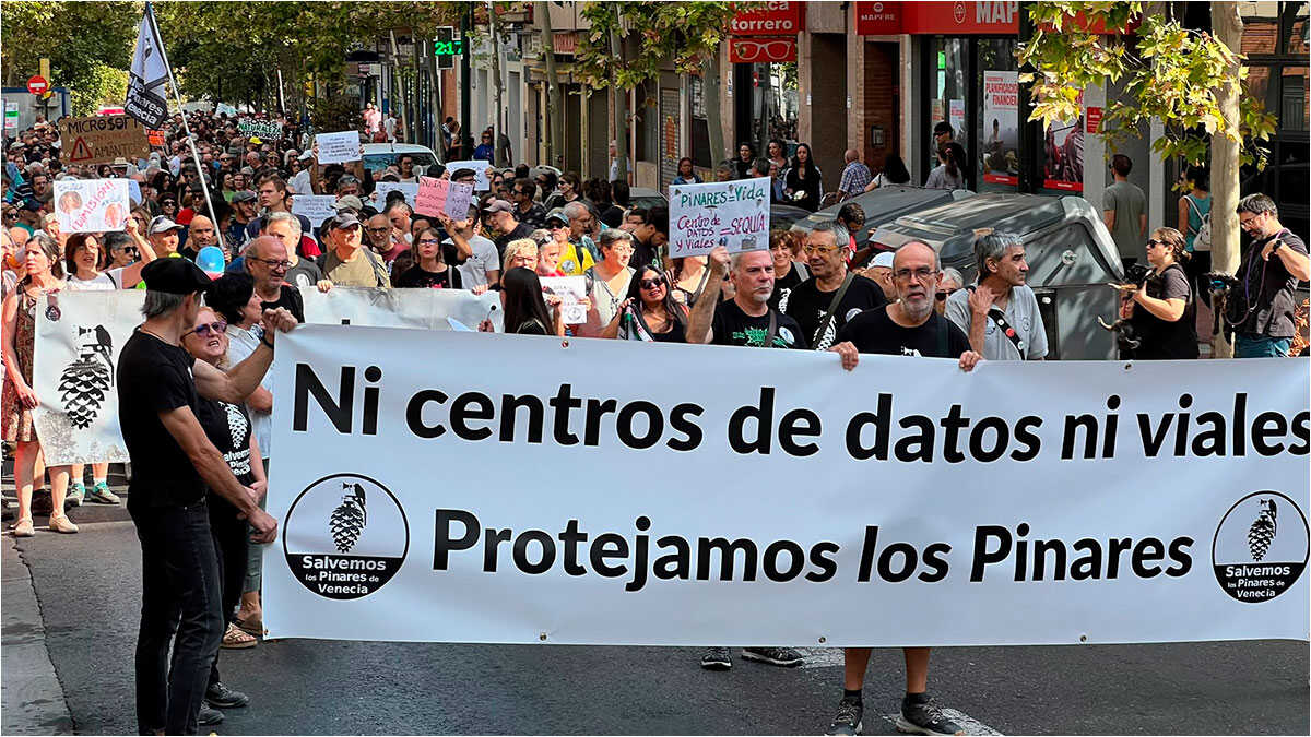 Des centaines de personnes manifestent à Torrero contre les centres de données : « Ils ne développent rien, ils pillent les ressources de l’Aragon »