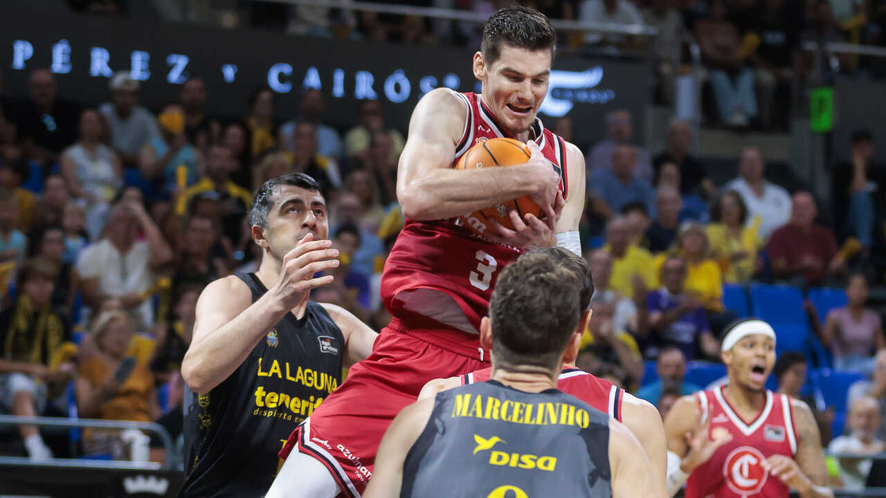 Roberts Blumbergs frappe fort en ACB avec Casademont Zaragoza : double-double et MVP du match
