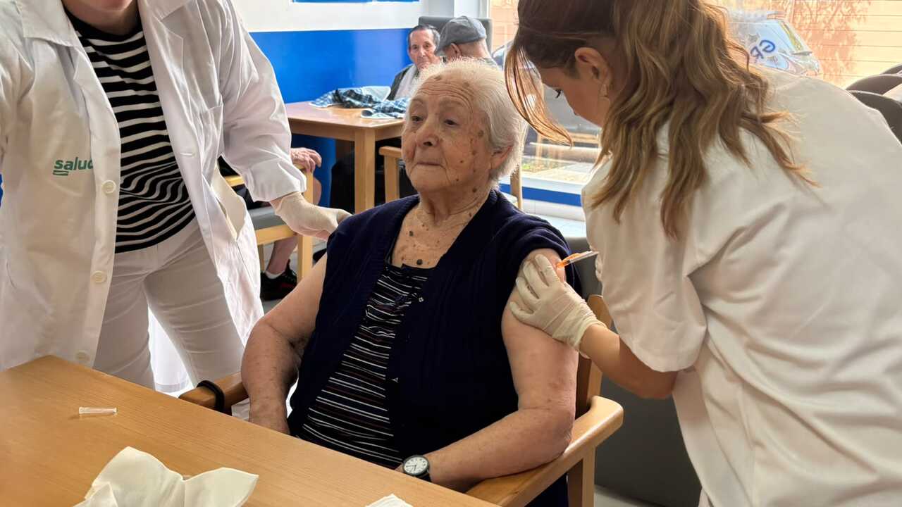 Pilar et Anunciación se font vacciner contre la grippe et le Covid : « Je le fais tous les ans »