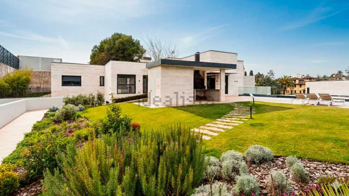 L’impressionnante maison de Saragosse avec piscine, sauna et salle de sport : près de 1,5 million d’euros