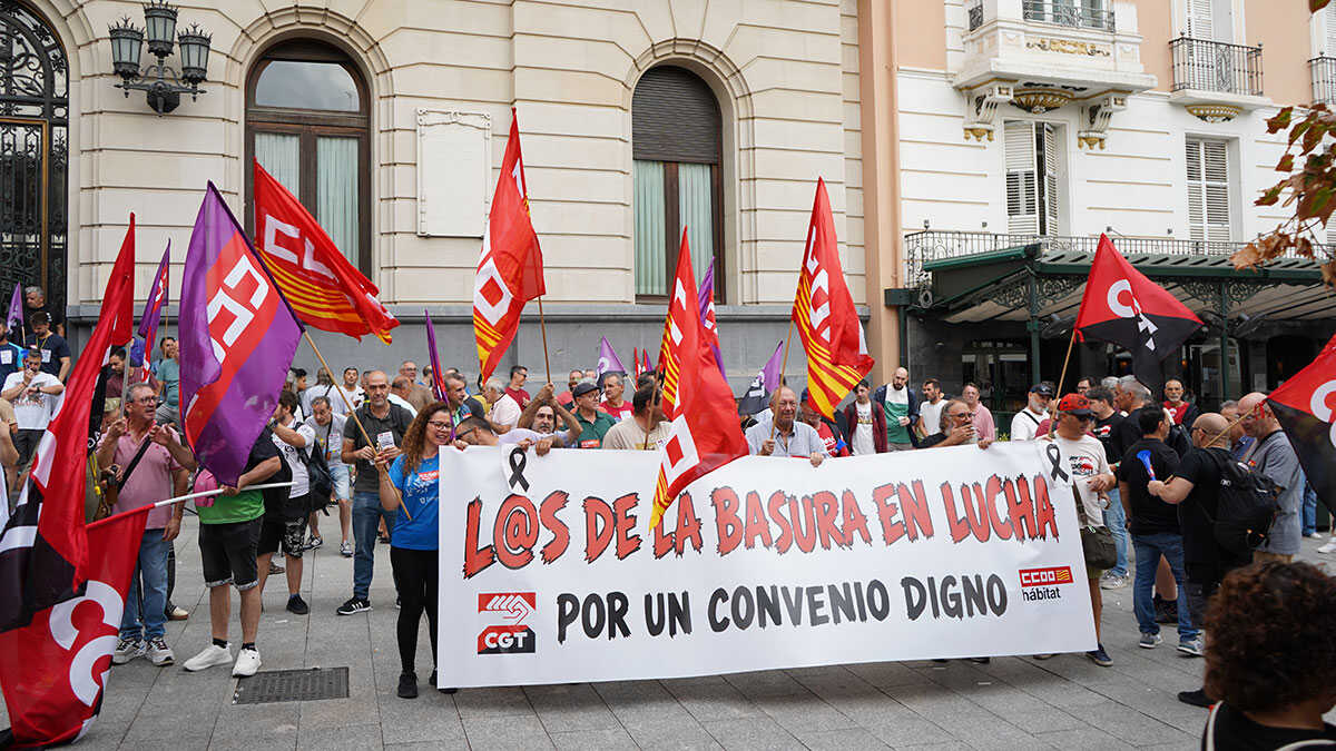 Les agents de propreté se mobilisent à Saragosse avant une possible grève illimitée pendant les Fêtes du Pilar