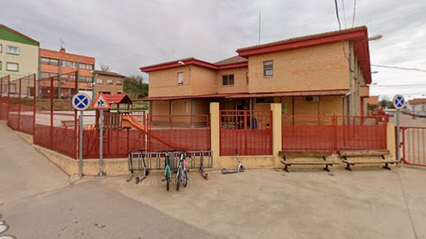 Le CEIP La Laguna retrouve sa troisième classe de 4e primaire après les plaintes des familles