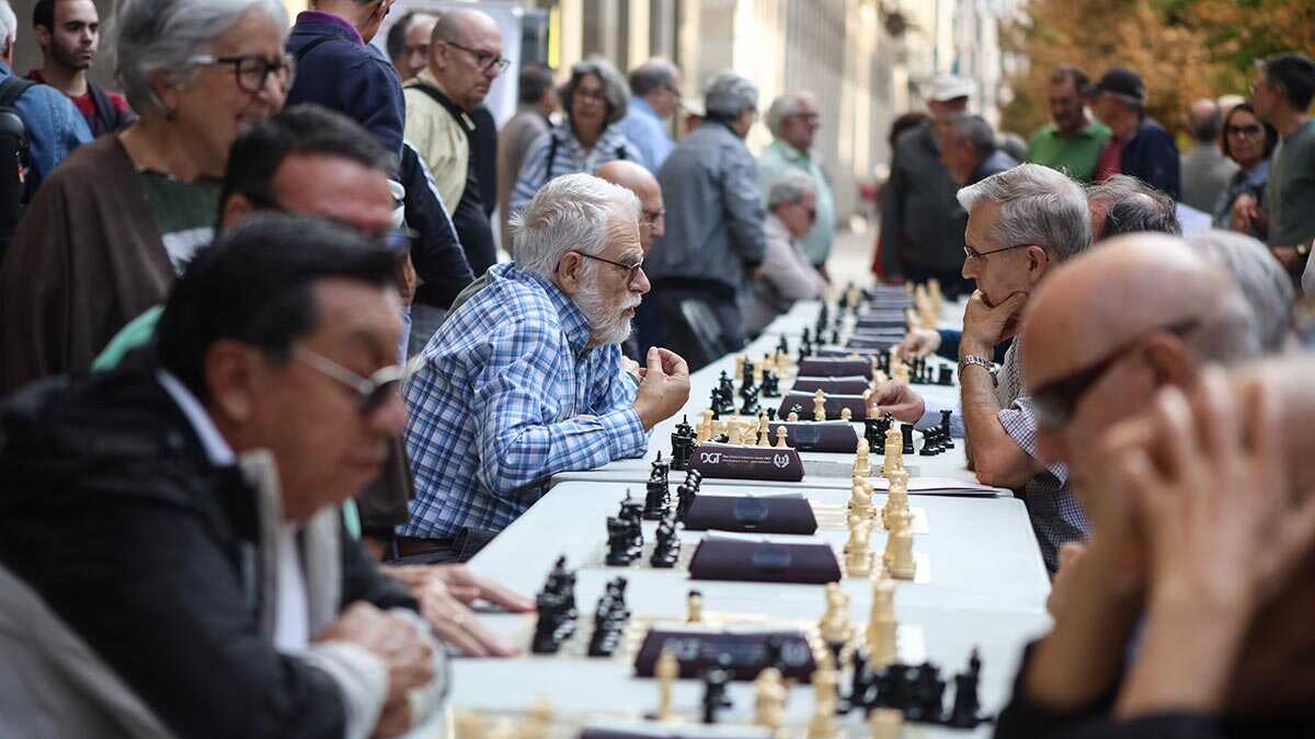 Zaragoza joue un coup pour ses aînés : l’Independencia devient un immense échiquier