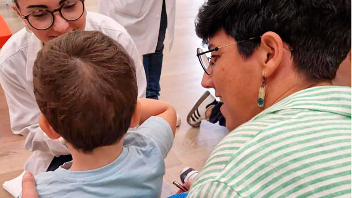 Sans piqûre et sans quitter l’école : comment l’Aragon vaccine plus de 4 200 enfants contre la grippe