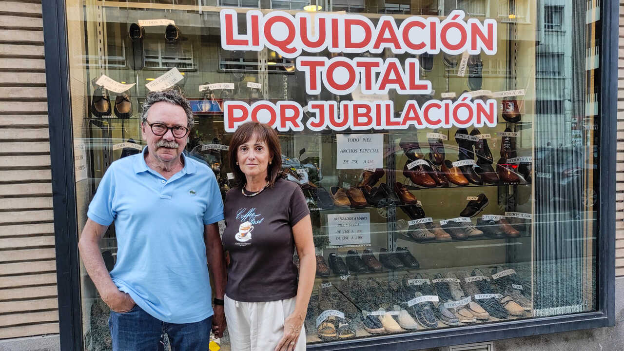 Calzados Ricardo fait ses adieux après plus d’un siècle sur le Coso : « Les commerces centenaires se font de plus en plus rares »