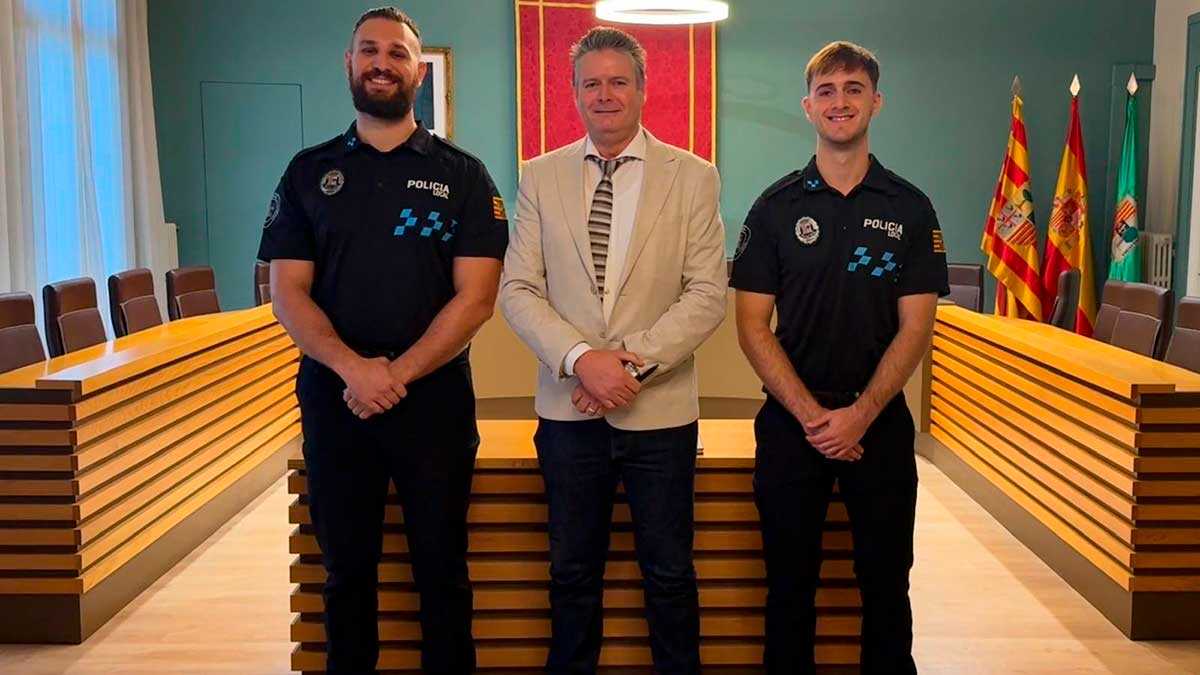 Fraga accueille deux nouveaux policiers municipaux et étudie la création d’un service en civil