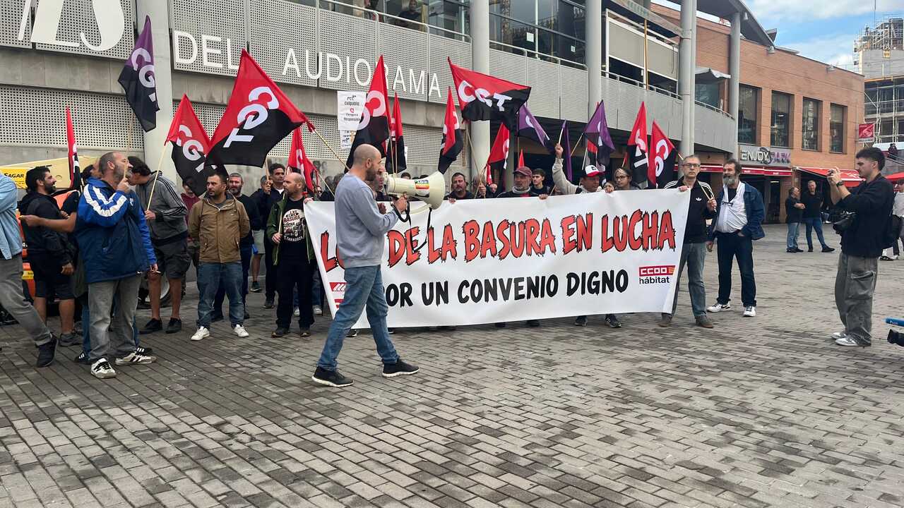La grève du nettoyage débute à Saragosse dans un climat de protestations et de critiques sur les services minimums : « On nous a volé le droit de faire grève »