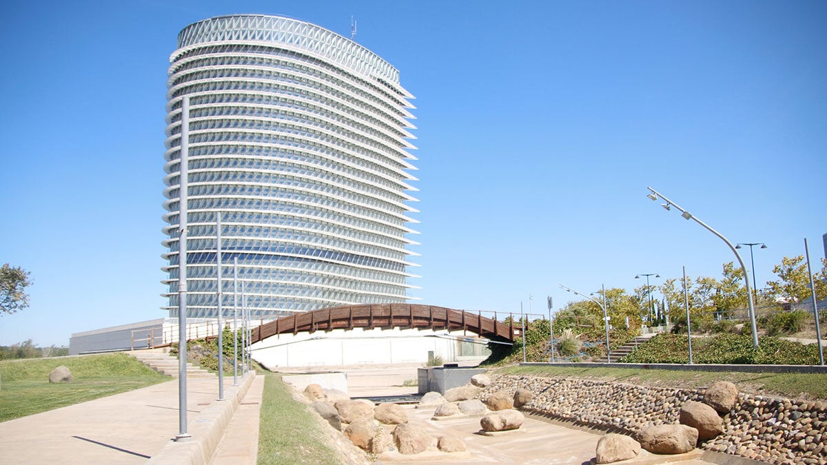 La reconversion de l’Expo avance : la Torre del Agua aura une façade numérique
