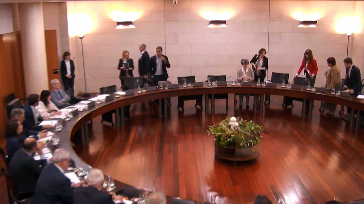 Tensions à la Diputación de Huesca autour de Maricarmen : le PSOE quitte la séance plénière