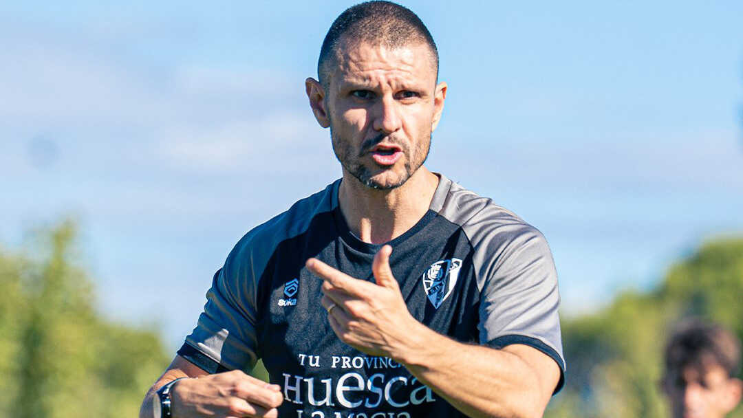 Albert Rudé face à un travail ardu à la tête de la S.D. Huesca : la culture de l’effort comme pilier incontournable