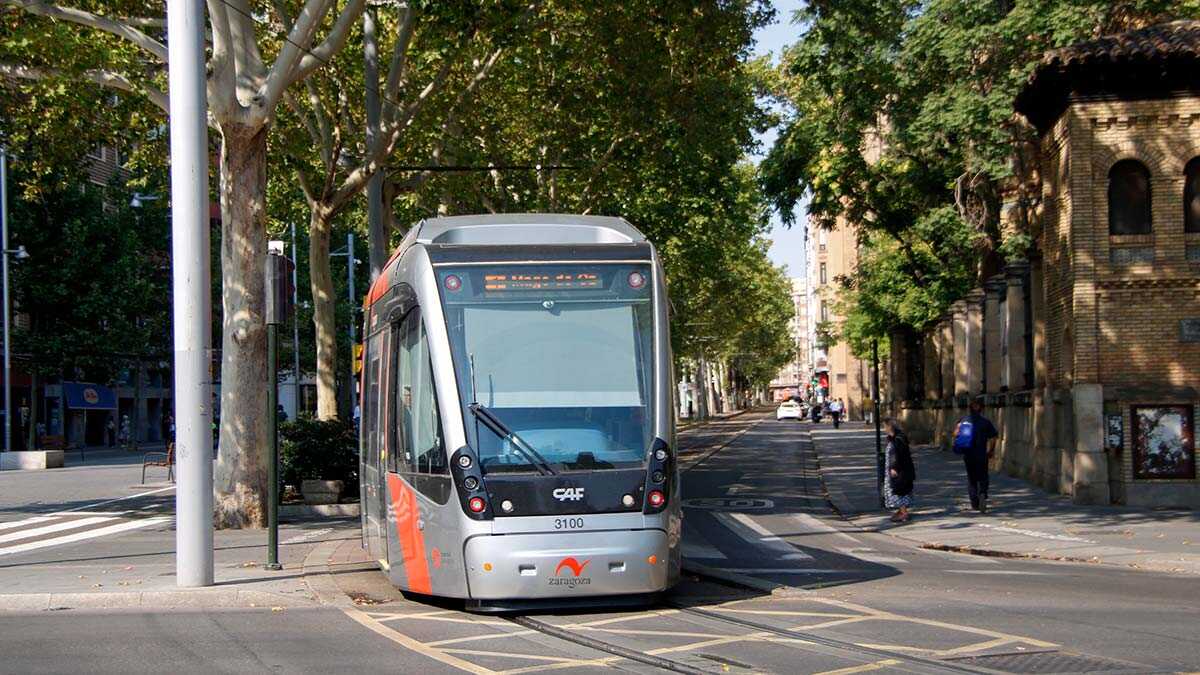 Un conducteur de tramway agressé pendant les Fêtes du Pilar : les travailleurs dénoncent l’insécurité
