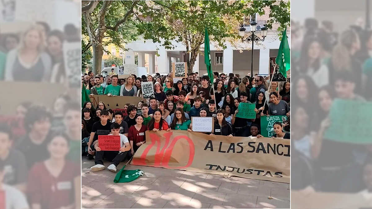 Les enseignants de Huesca protestent contre l’Inspection de l’Éducation : « Je ne veux pas travailler dans la peur »