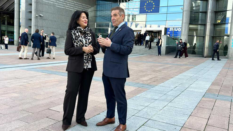 De la salle de classe directement à l’entreprise : l’Aragon présente son modèle de formation professionnelle duale à Bruxelles