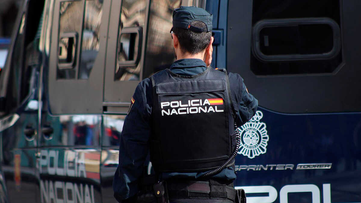 En prison, un multirécidiviste après avoir agressé une commerçante à Huesca : un agent de la Guardia Civil l’a retenu
