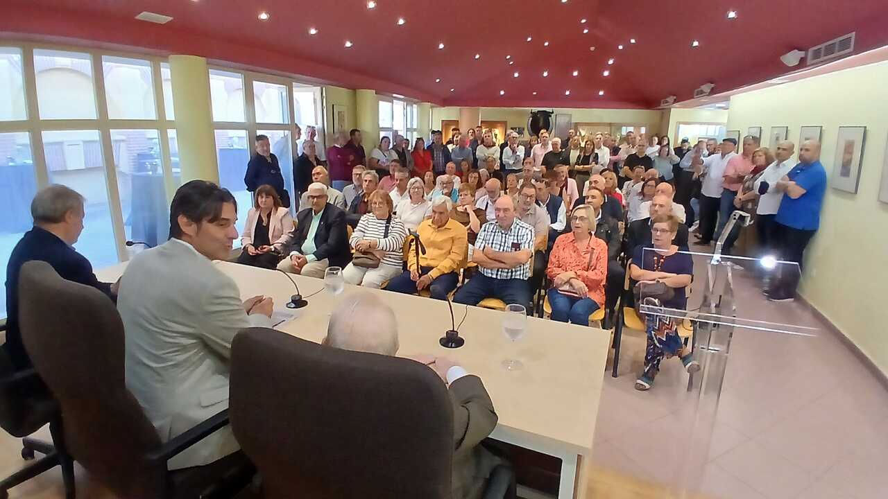 Plus d’une centaine de maires participent à une journée taurine de la DPZ à la Plaza de Toros de Zaragoza