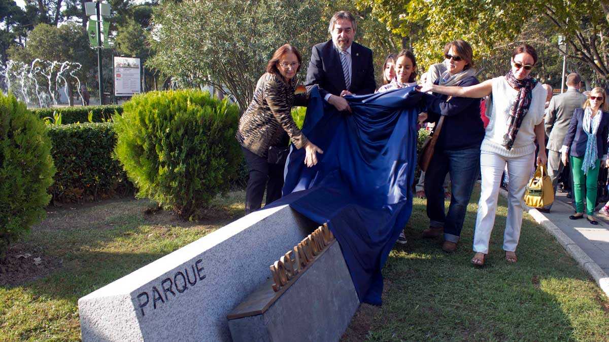 Il y a 15 ans en Aragon : Saragosse inaugurait un mémorial dédié à Labordeta à l’entrée du Parque Grande
