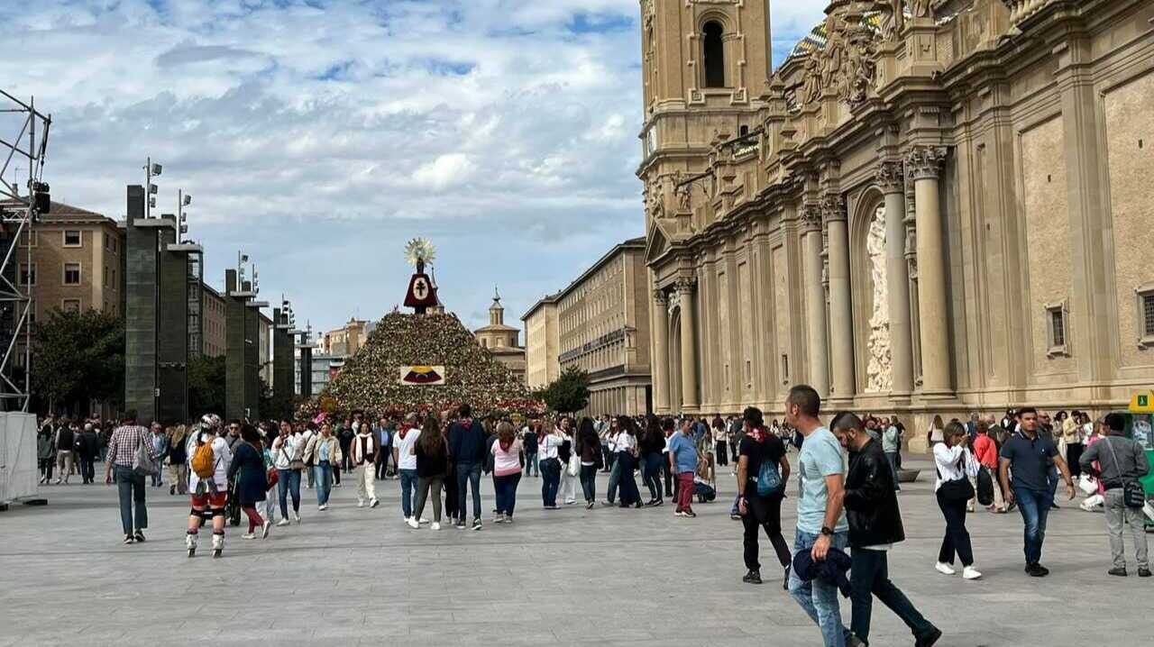 Les habitants de Saragosse profitent au maximum des derniers jours des fêtes du Pilar : « Je n’avais jamais vu autant de monde »