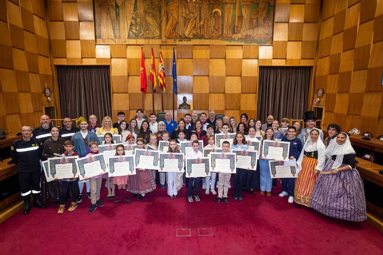 Jota, fleurs et tradition : Saragosse remet les prix des Fêtes du Pilar 2026