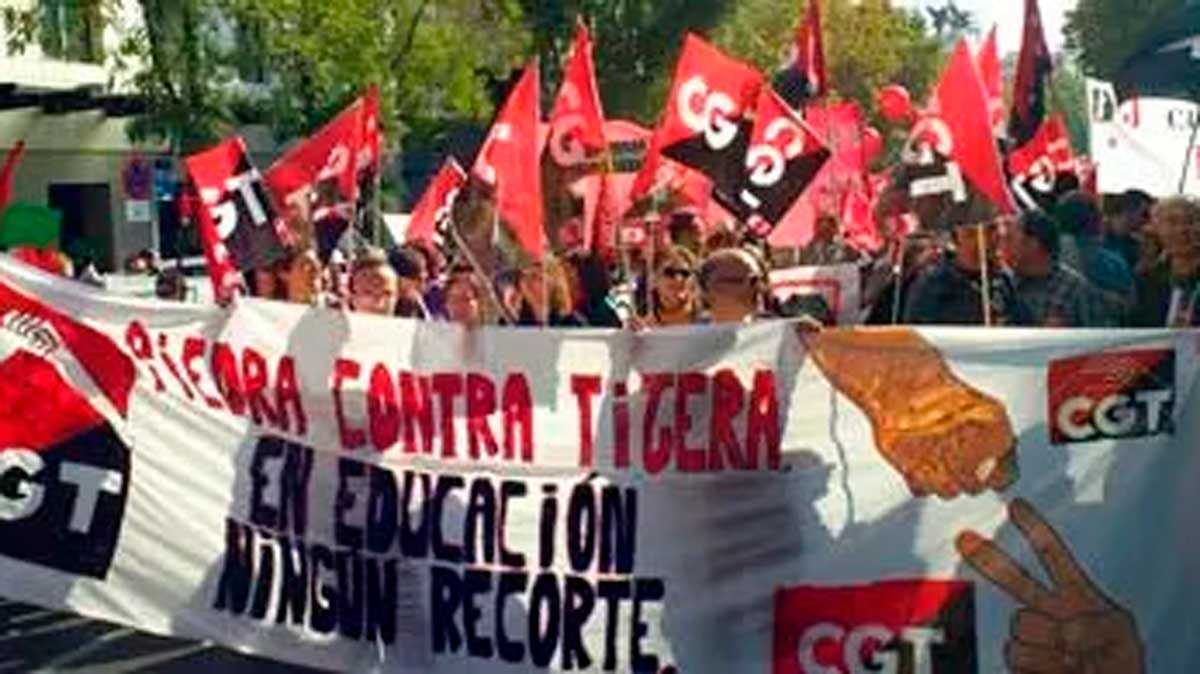 Il y a 15 ans en Aragon : la contestation contre les coupes dans l’éducation publique réunissait 350 enseignants aragonais à Madrid