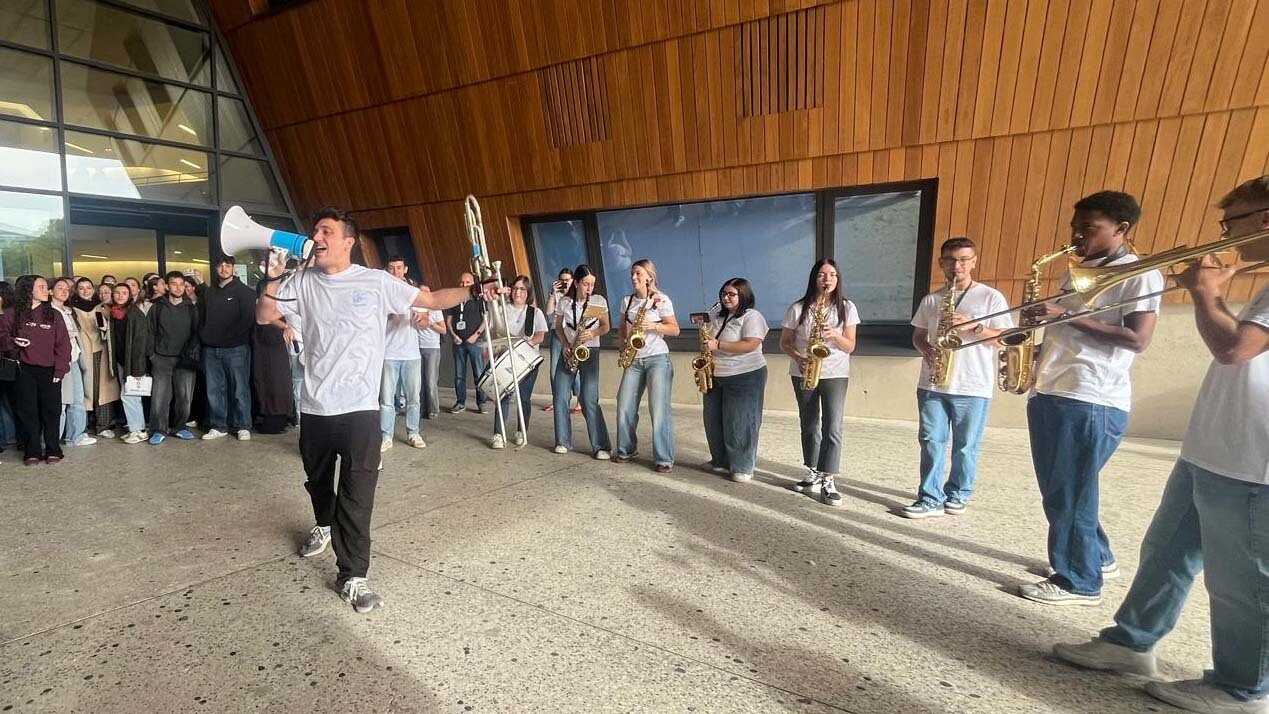 La Faculté d’éducation de Saragosse fête ses 25 ans avec fanfares, ateliers et anciens étudiants